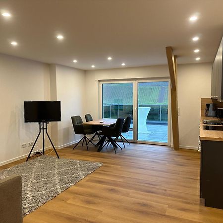 Moselappartements By Weingut Marco Adamy 鲁斯尼希 外观 照片